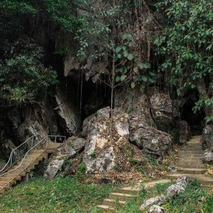 Tham Jang Cave - Laos travel packages