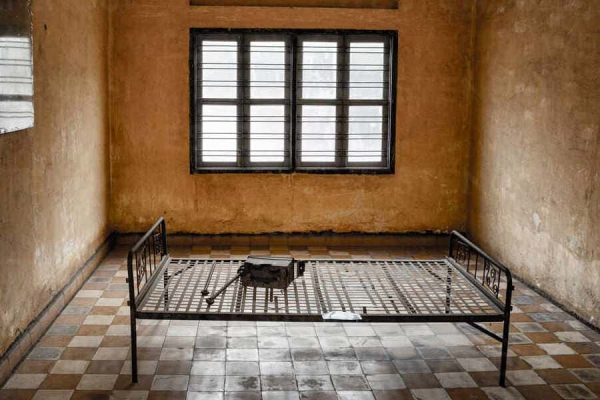 Tuol Sleng prison - Cambodia Tour Packages