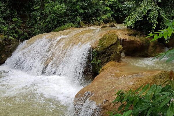 Nahm Dong Park, Laos tour packages