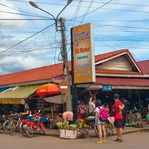 Old Market (Phsa Chas) exploration witth Cambodia Tours & Travel Packages