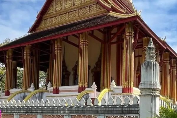 Wat Sisaket discovery with Laos Tour Packages