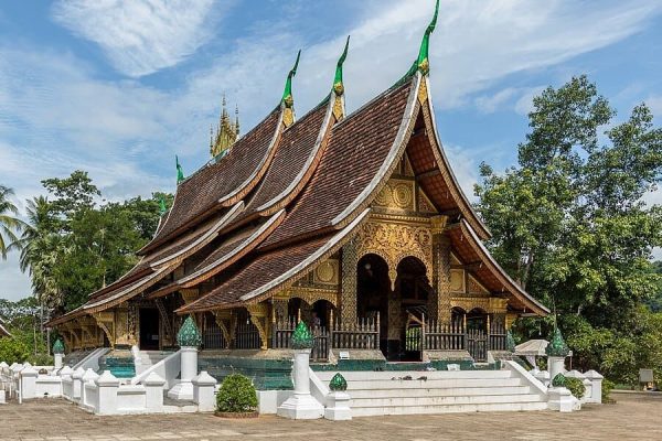 Wat Xiengthong exploration with Laos Tour Packages