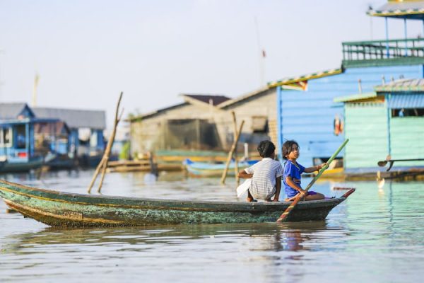 floating village in Kompong Luong - Cambodia Tour Packages