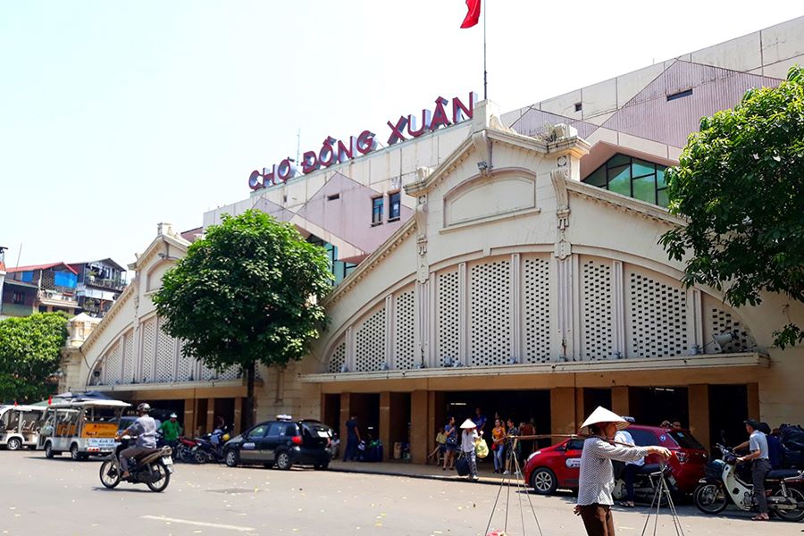 dong xuan market hanoi