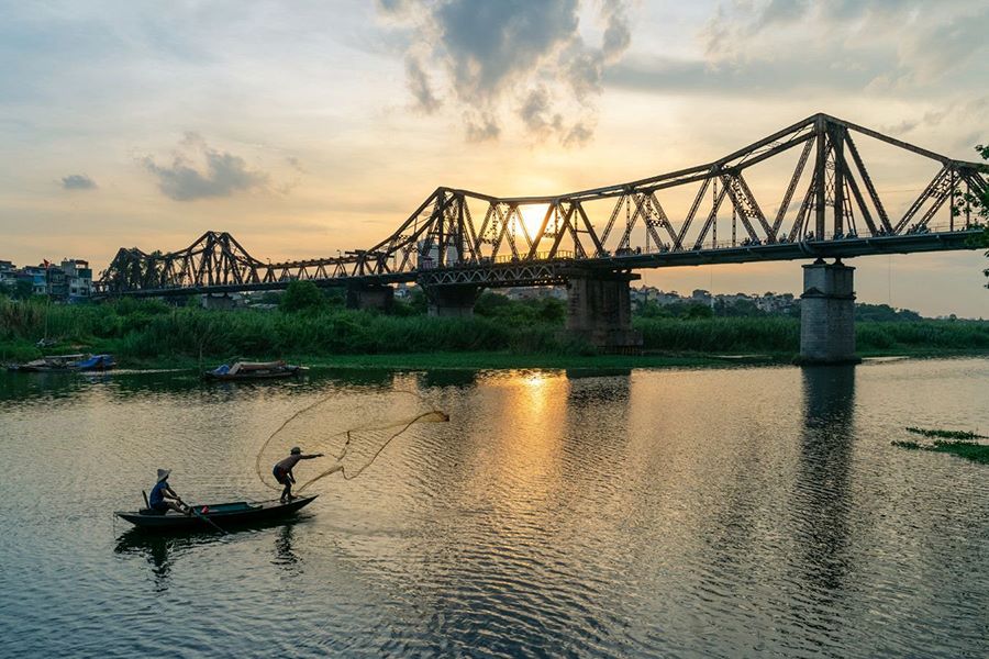 long bien bridge history