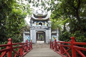 ngoc son temple photos