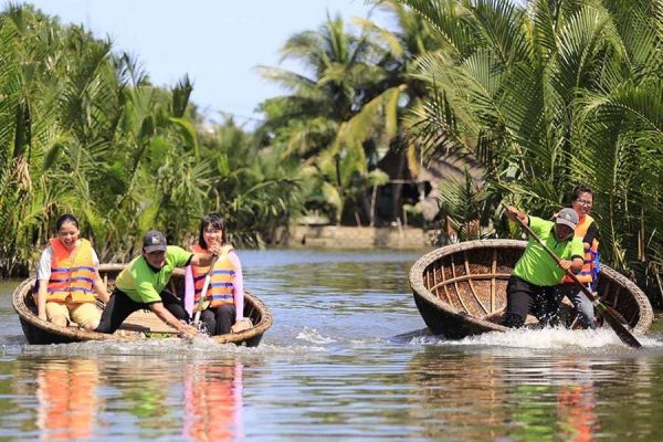 Hoi An bamboo basket boat Indochina tour package