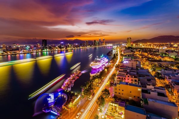 explore danang in indochia tours 15 days